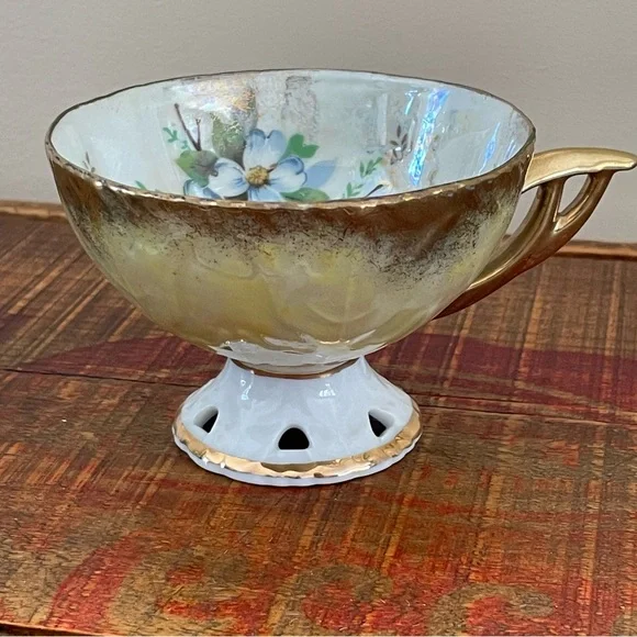 FREE Vintage Napco Lusterware Floral Teacup❤️ - Picture 3 of 7